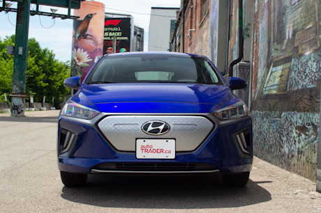 Editorial 2020 hyundai ioniq electric ultimate 02 sm