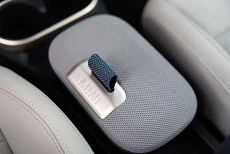 Editorial 2025 mini cooper s 3 door td jw 240903 28