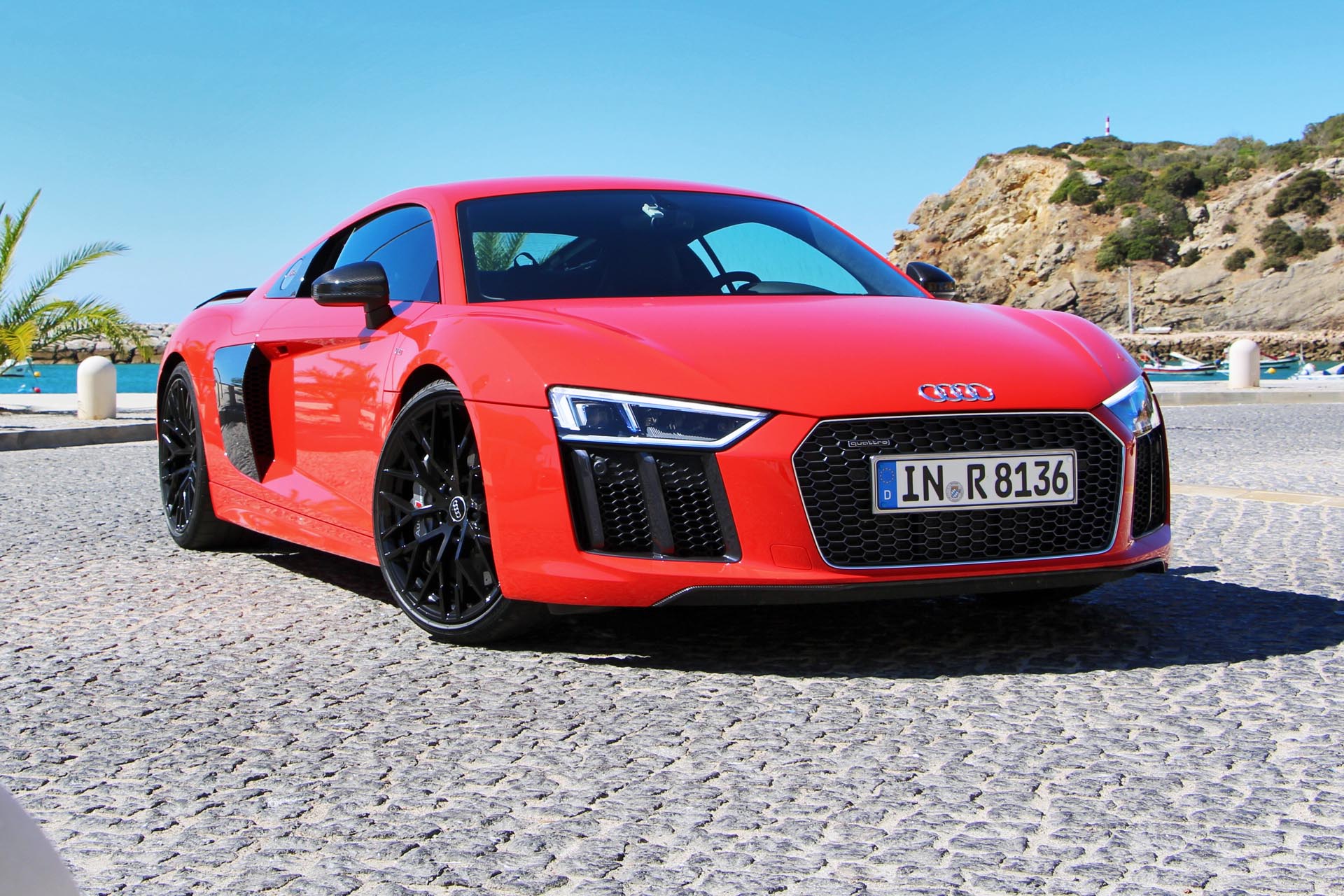 2017-audi-r8-jy-01.jpg?w=2200