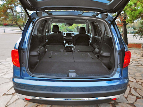 Editorial 2016 honda pilot touring awd sh 21