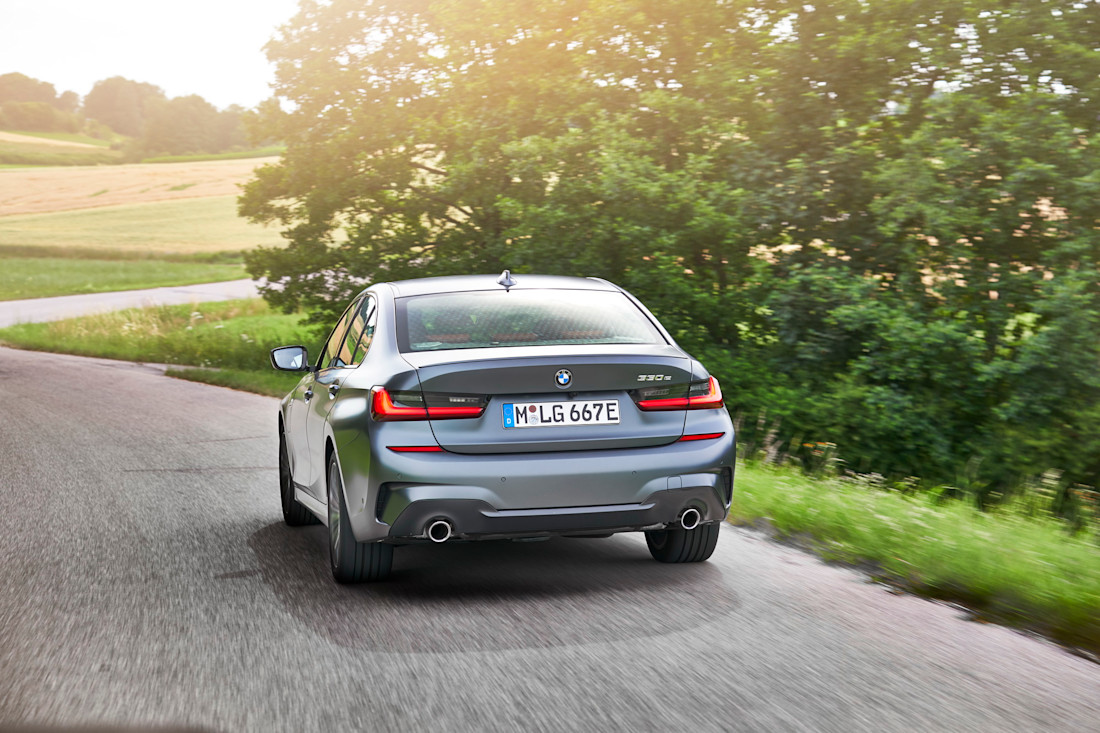 AS24 - BMW 330e (2).jpg