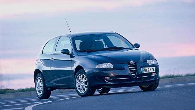 Alfa Romeo 147 privita din fata