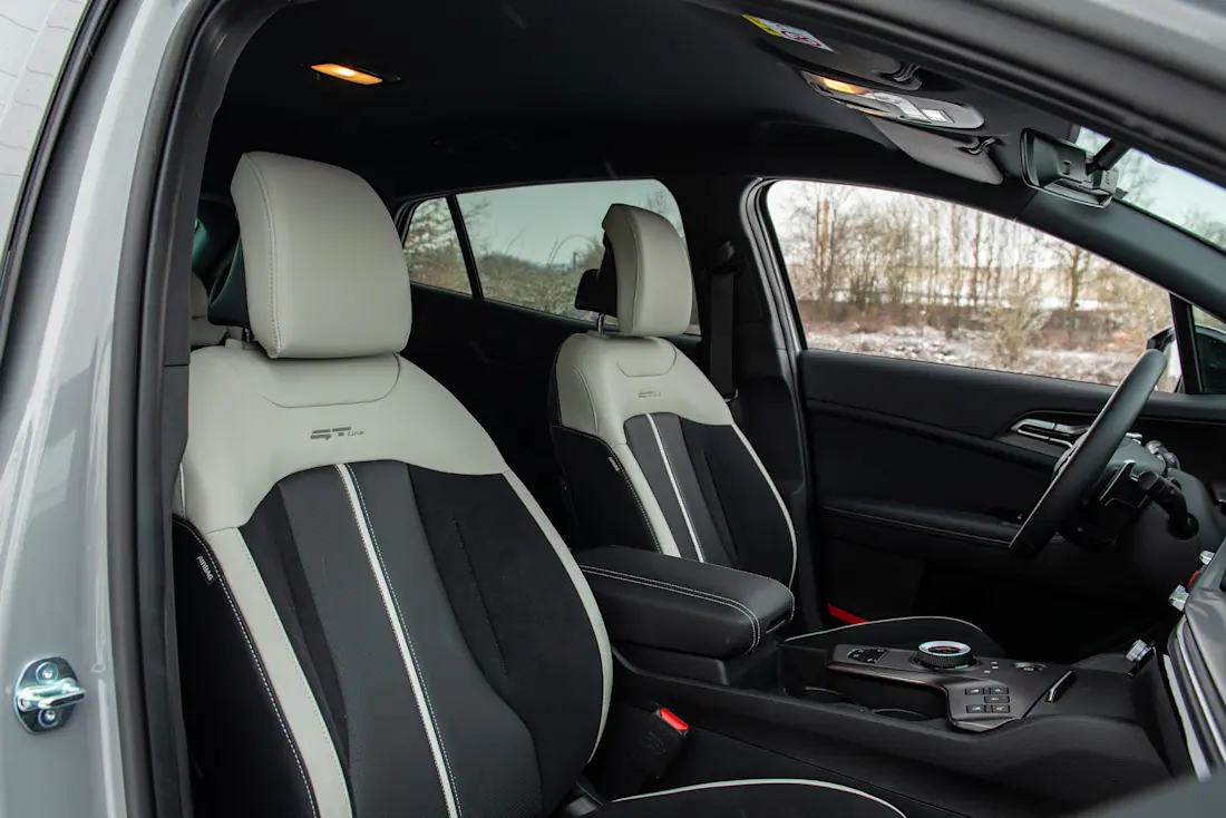 kia-sportage-hev-2026-sitze