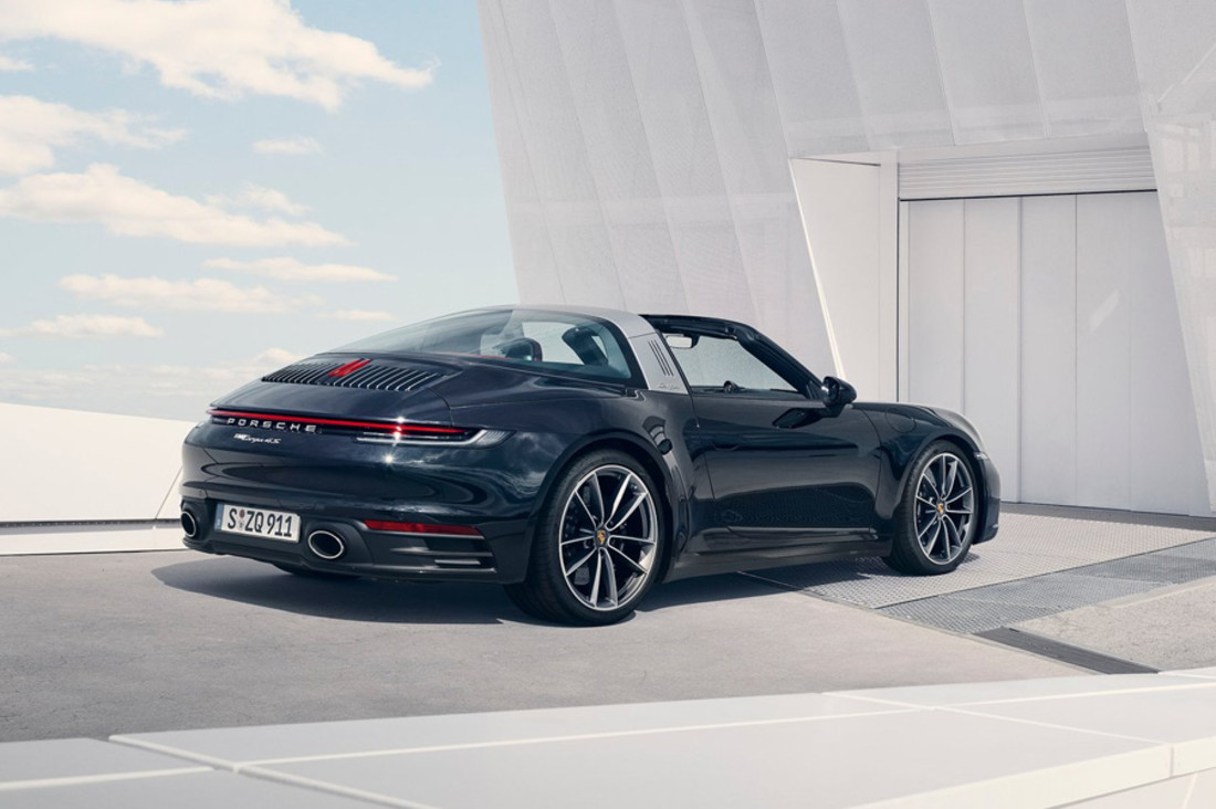 Porsche-911_Targa_4-2021-1280-05.jpg