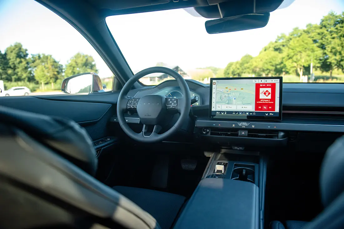 AS24 Lexus ES500e (9)