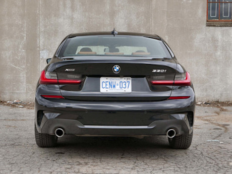 Editorial 2019 bmw 330i xdrive 06 bh