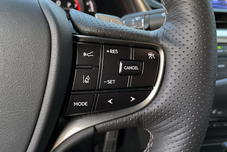 Editorial 2021 lexus es 250 awd 27 ct