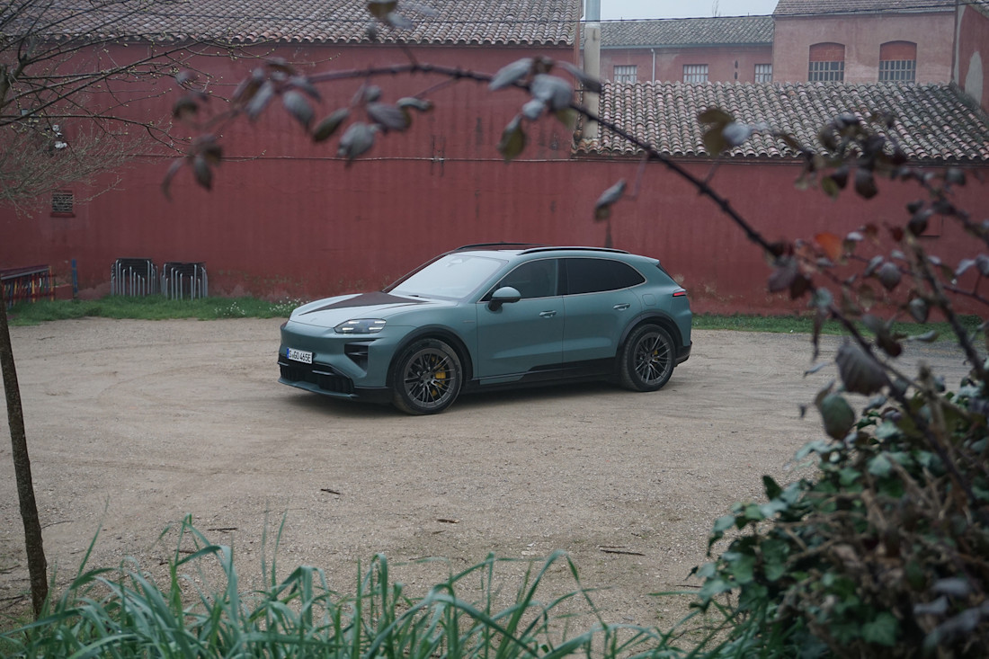 2026 Porsche Cayenne Electric - FD - DI - 260311 - 21