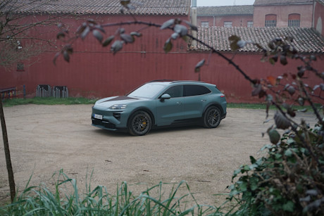 2026 Porsche Cayenne Electric - FD - DI - 260311 - 21