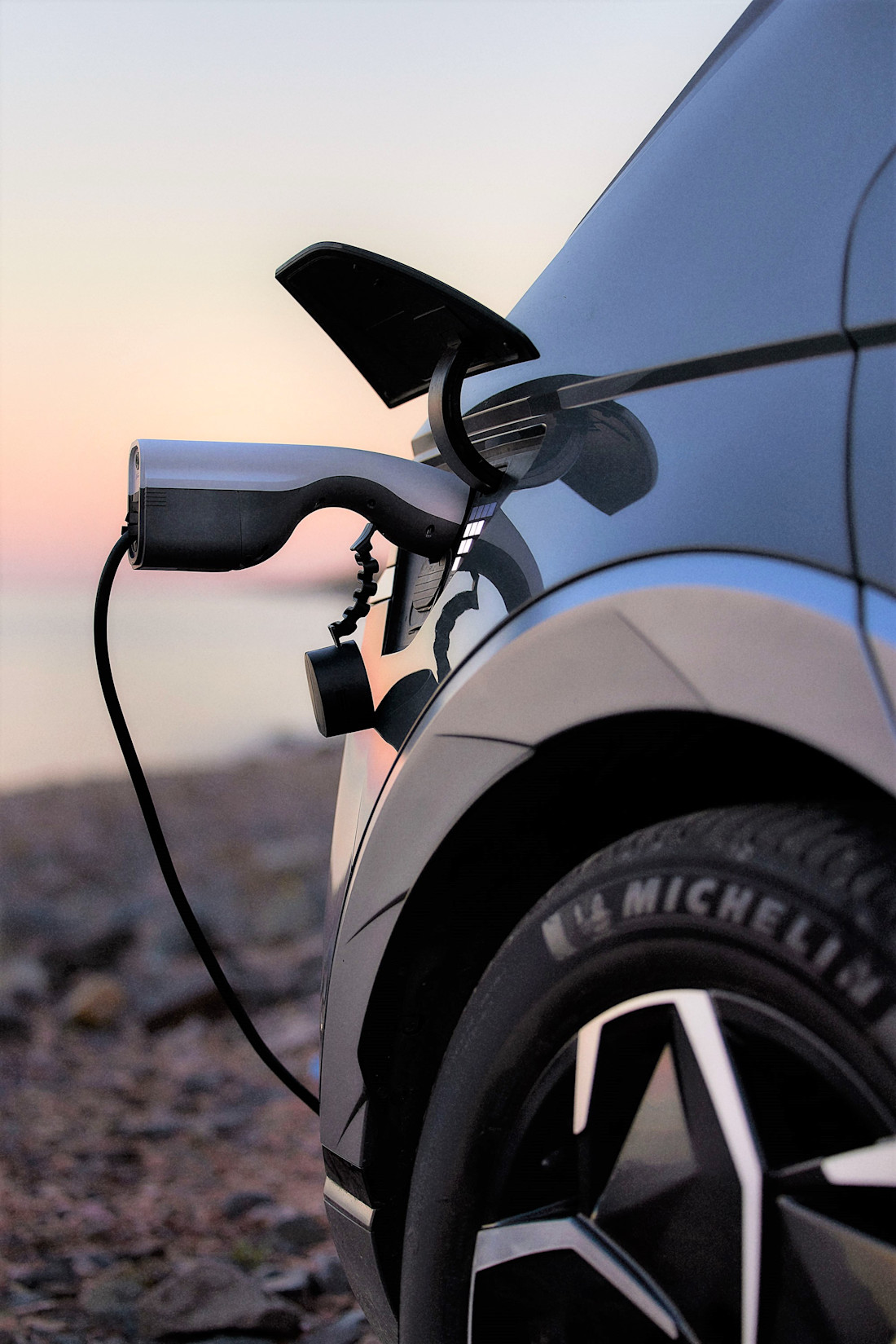 Anleitung zum bidirektionalen Laden 2025 – alles, was E-Auto-Fahrer wissen müssen