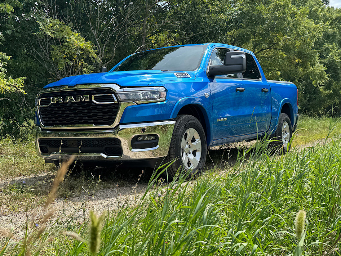 Editorial 2026 ram 1500 v8 fd mg 250902 53