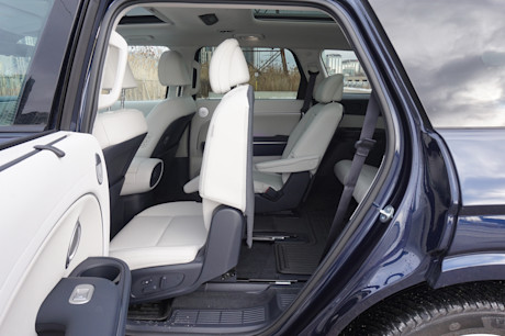 2026 Hyundai Palisade Hybrid Review Image