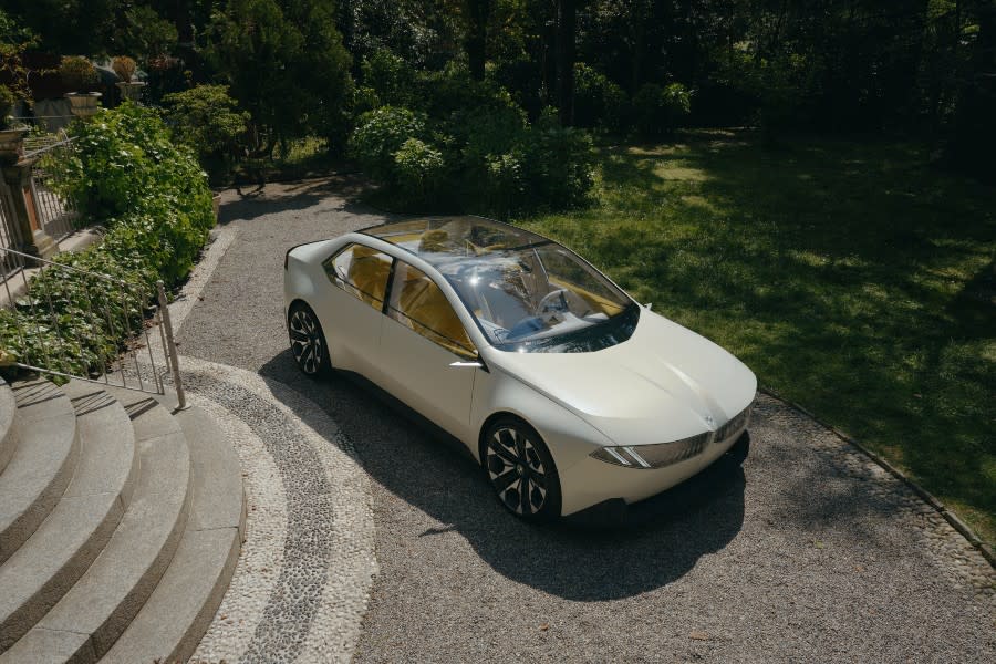 P90519773_highRes_bmw-vision-neue-klas.jpg