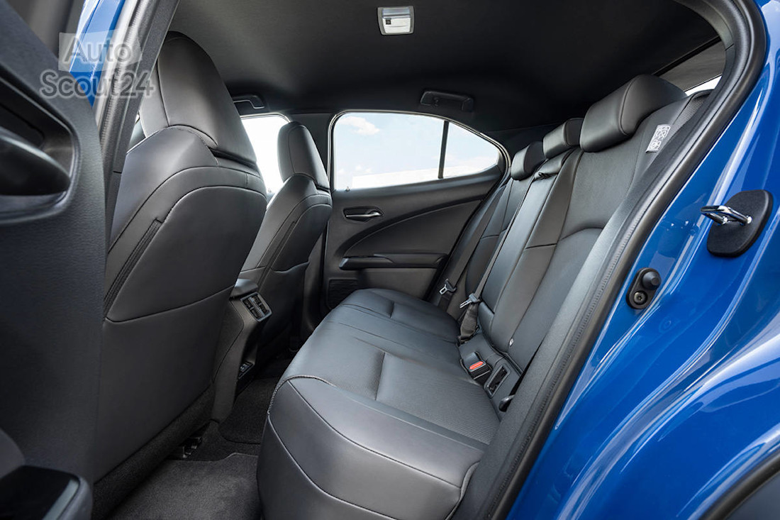Presentacion nuevo Lexus UX 300e 2021 (16).jpg