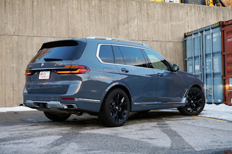 Editorial 2023 bmw x7 xdrive40i 06 jl