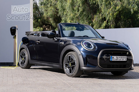 Mini-Cooper SE Convertible-2023-1600-14