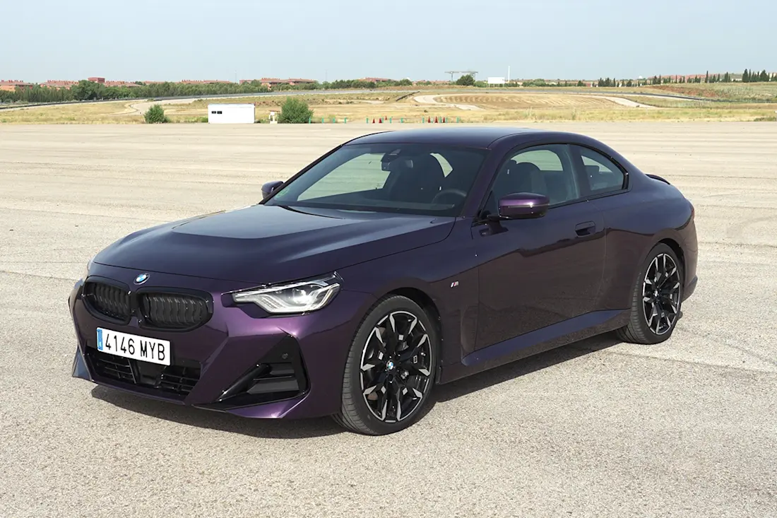 BMW-230I-2025 (7)