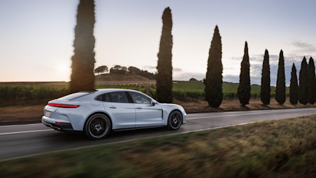 PORSCHE-PANAMERA-GTS-2024 (3)