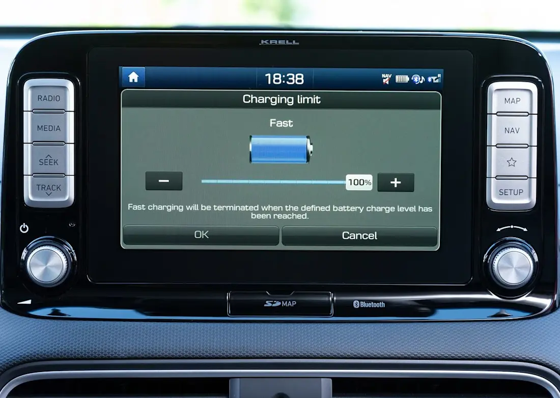 Hyundai-Kona Electric-2018-1280-62 Hyundai-Kona Electric-2018-1280-62