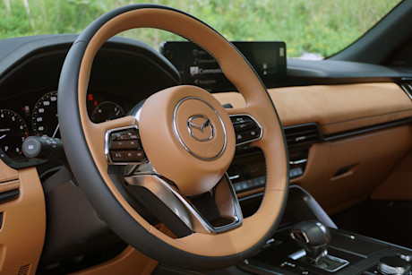 Editorial 2024 mazda cx 90 signature 231003 17 di