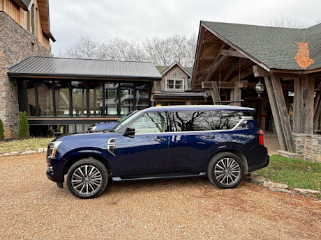Nissan Armada 2025 : Premier Essai Body Image