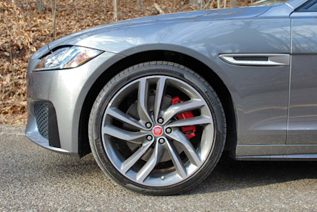 Editorial 2016 jaguar xf s pb 08
