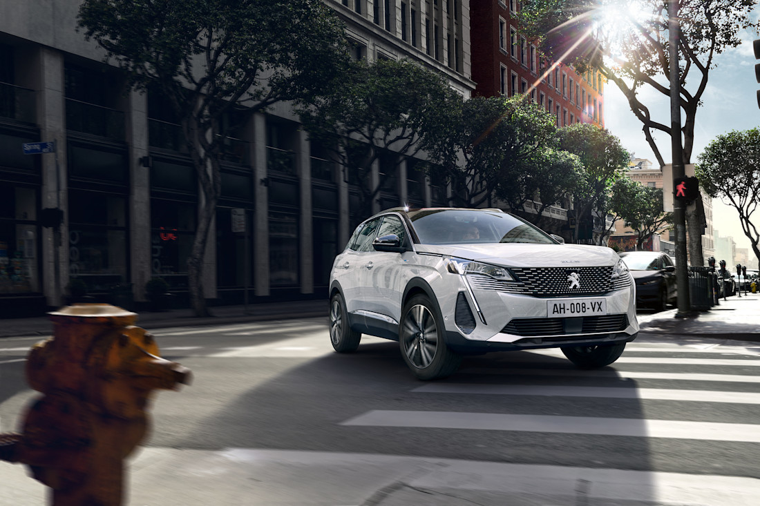 Nuovo SUV Peugeot 3008