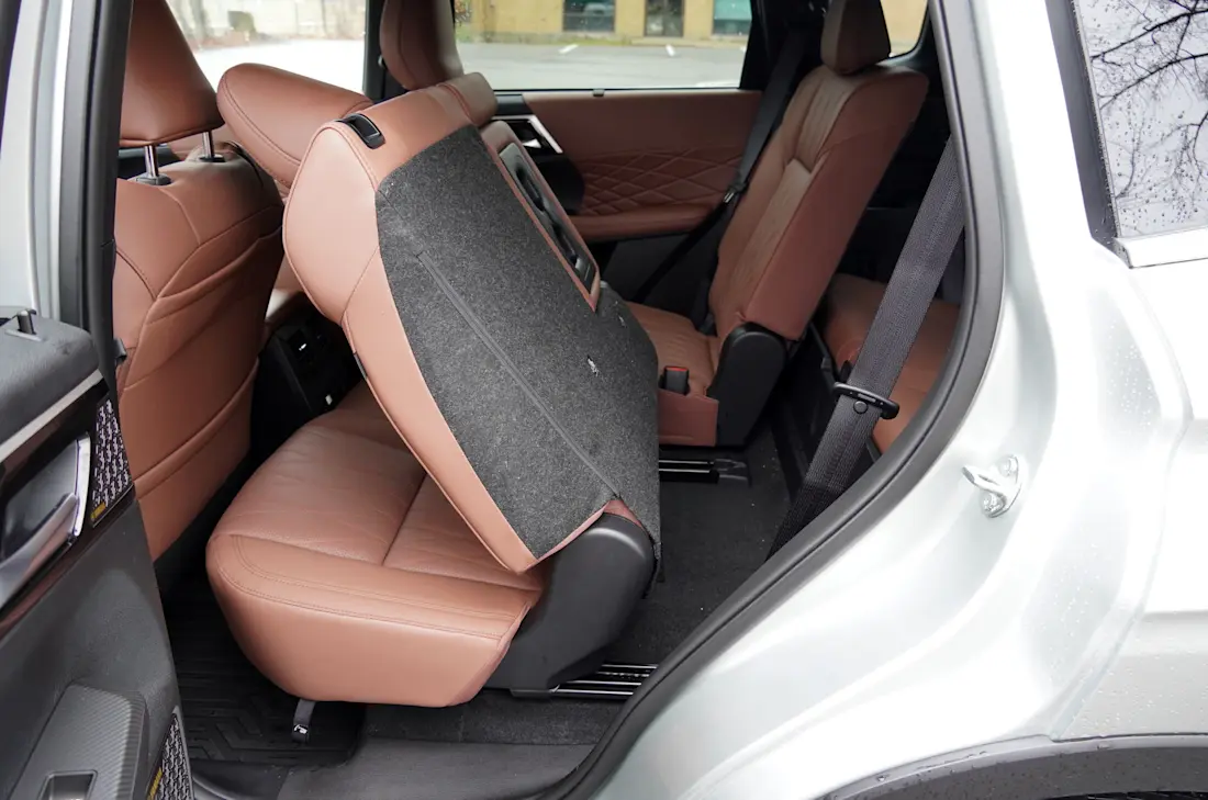 Mitsubishi-Outlander-GT-2026 (31)