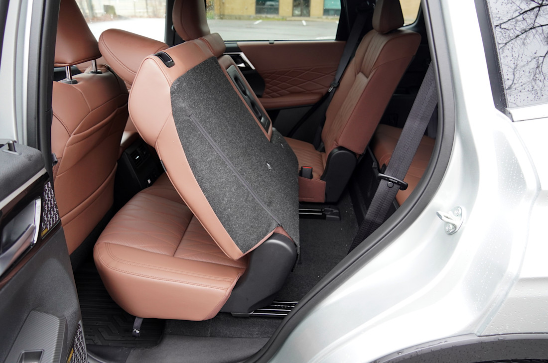 Mitsubishi-Outlander-GT-2026 (31).jpg