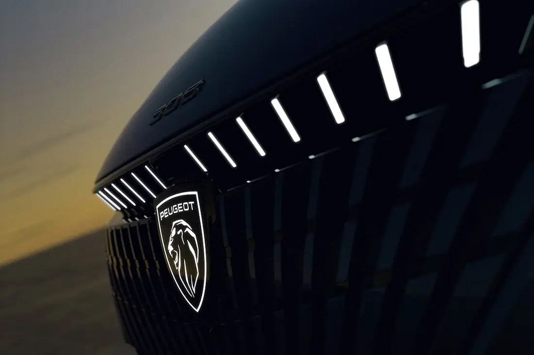 BEBE20250827 Peugeot 308 01
