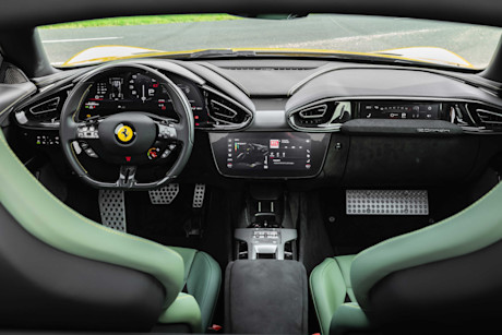 Editorial 2025 ferrari 12cilindri fd mbu 240920 4