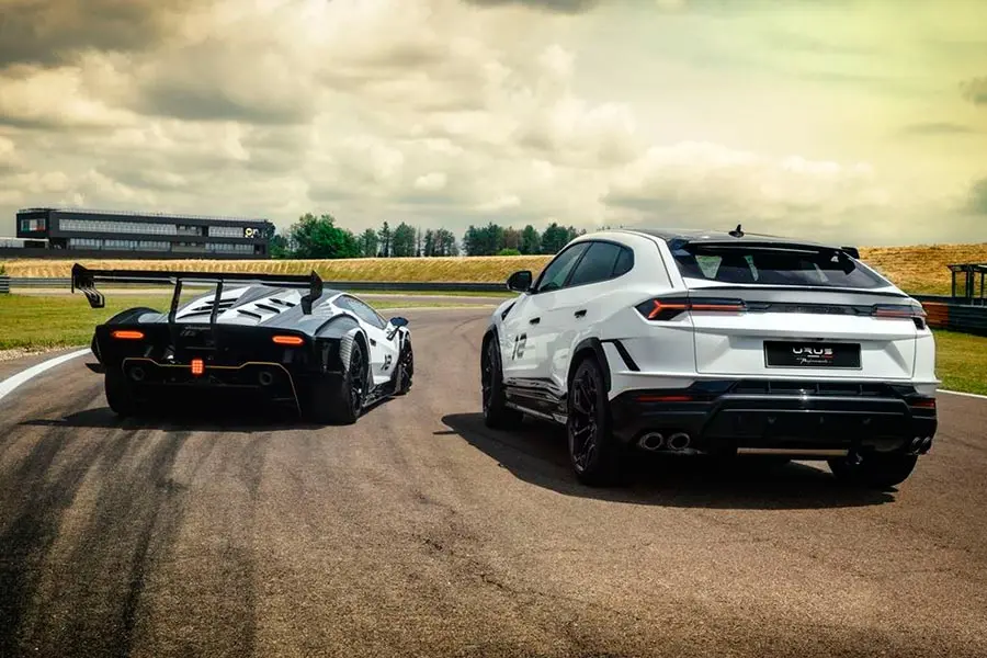 Lamborghini-Urus-Performante Essenza-SCV12-Limited-Edition-autoscout24 (28)