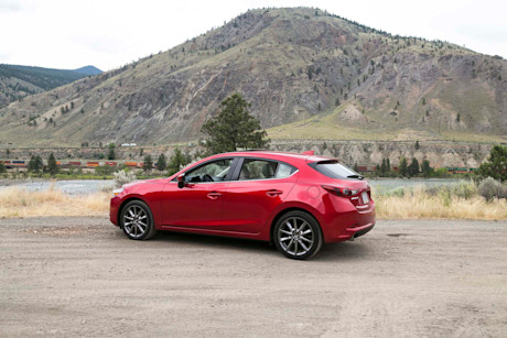 Editorial 2018 mazda3 sport gt 04 jw