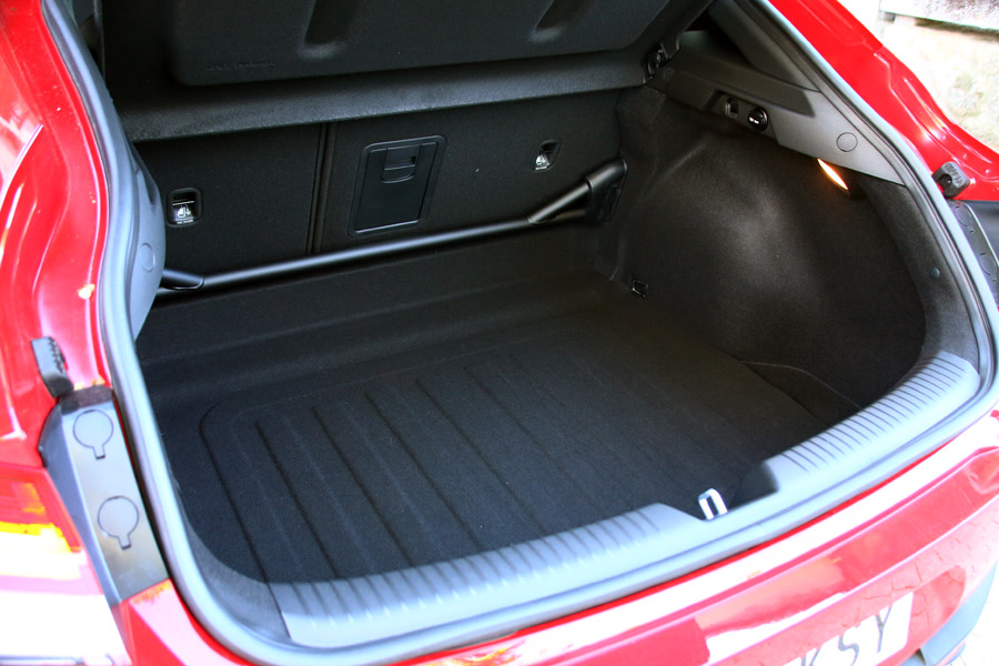 Hyundai i30 Fasback N (10).JPG