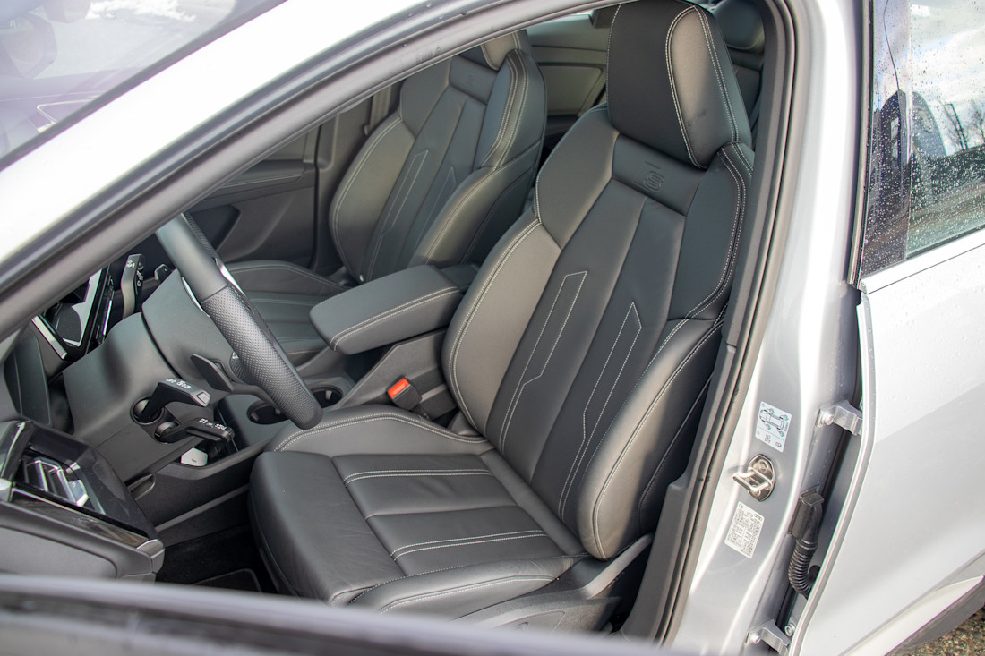 Audi Q4 Sportback 50 e-tron quattro Frontseats 1