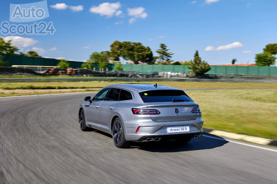arteon-shooting-brake-r-en-el-circuito-del-jarama (1).jpg