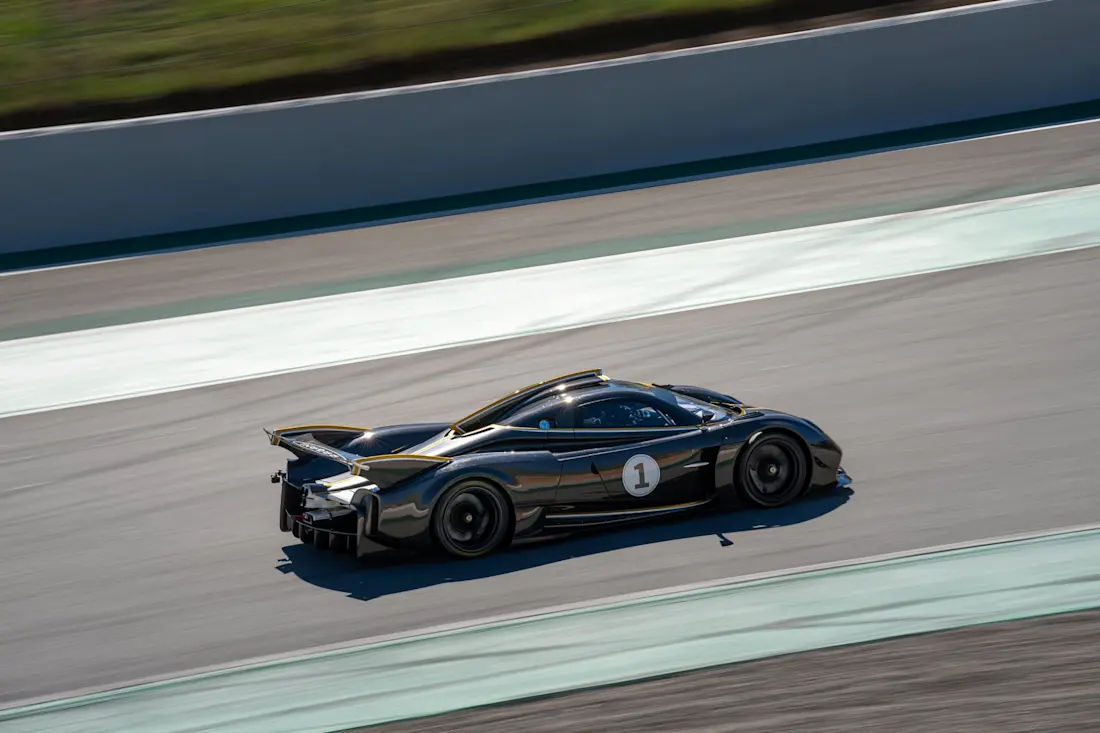 huayra-r-2 huayra-r-2