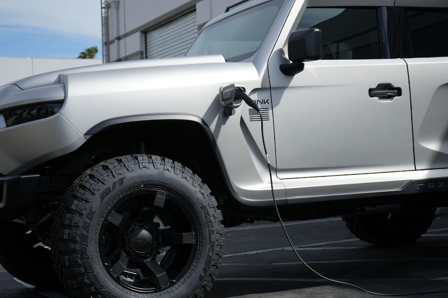 Rezvani-tank-híbrido-autoscout24 (1).jpg
