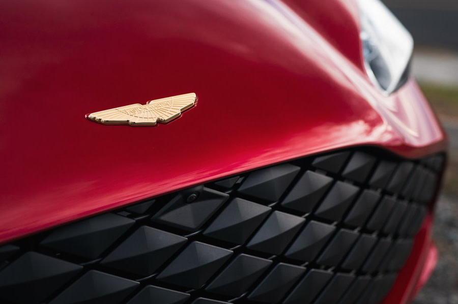 Aston_Martin-DBS_GT_Zagato-2020-1024-0f.jpg