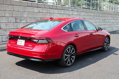 Editorial 2023 honda accord hybrid touring td 230929 09 jm