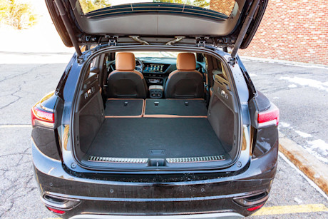 Editorial 2021 buick envision awd essence sport touring 30 ew