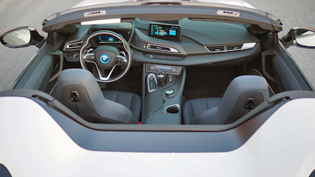 Editorial 2019 bmw i8 roadster 27 jp