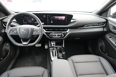 Editorial 2025 buick envista td jm 250307 25