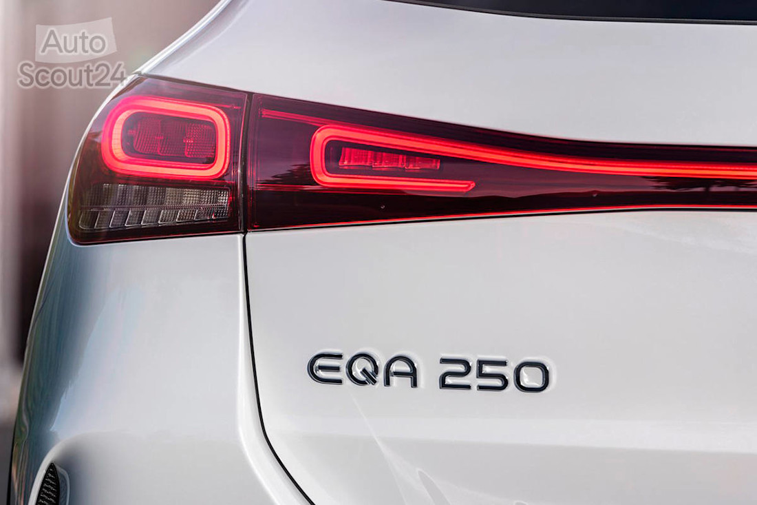 Contacto Mercedes EQA 250 2021 Ruben Fidalgo(24).jpg