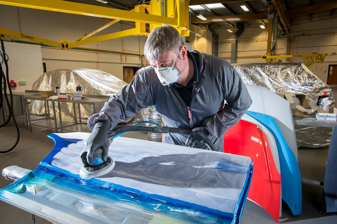 Koetswerkherstelling  mazda Koetswerkherstelling  mazda