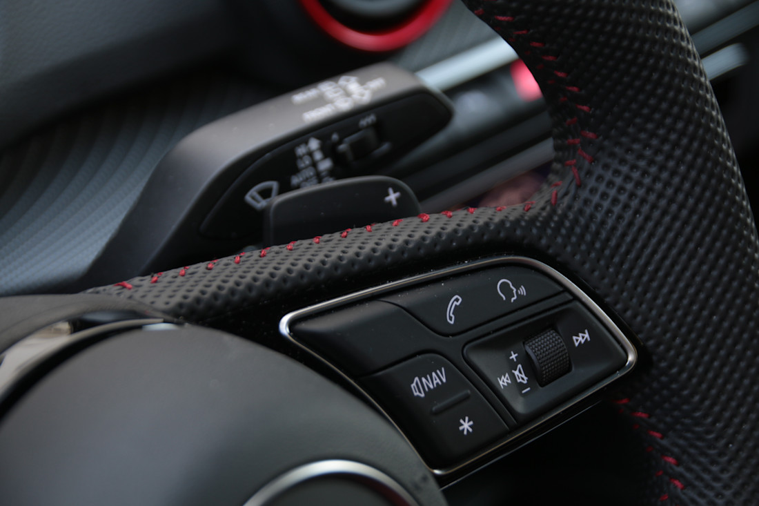 audi-sq2-7.JPG