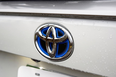 Editorial 2021 toyota rav4 prime xse technology 14 sha