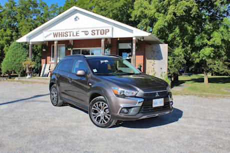 Editorial 2016 mitsubishi rvr limited 01 pb