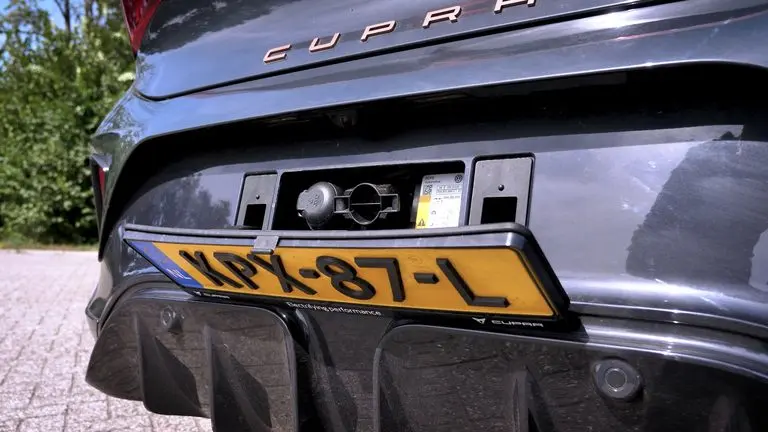Cupra Born 6
