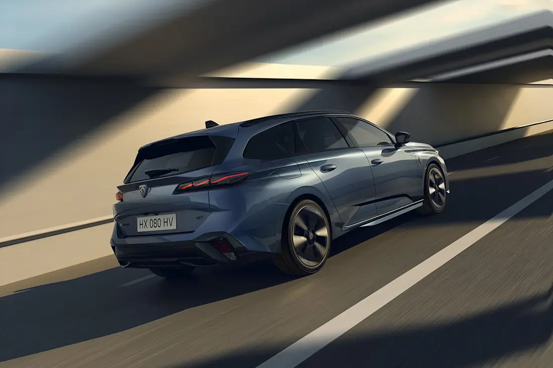 BEBE20250827 Peugeot 308 03